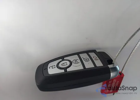 2022 Ford Escape Sel z USA, uszkodzony, nr VIN 1FMCU0H64NUB03377